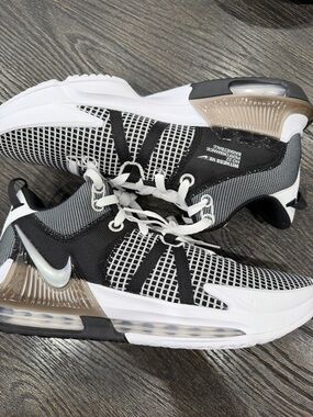 Nike Lebron Witness VII White/Black Basketball Shoes Mens Size 11